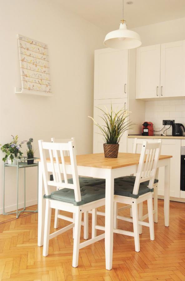 Verdi Appartment โมดินา ภายนอก รูปภาพ