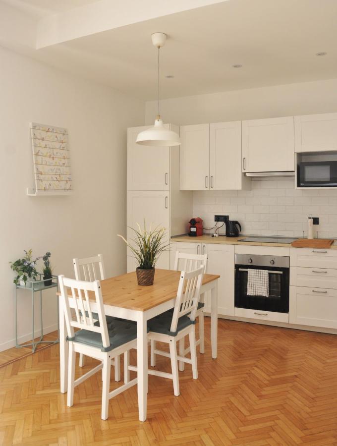 Verdi Appartment โมดินา ภายนอก รูปภาพ