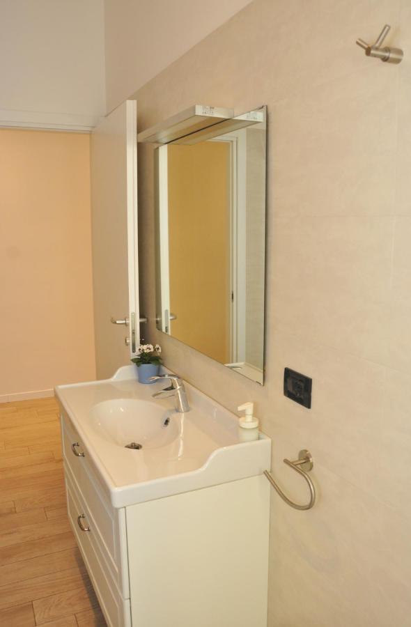 Verdi Appartment โมดินา ภายนอก รูปภาพ
